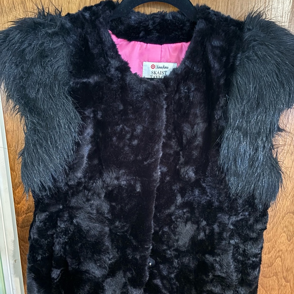 Skaist Taylor Women's Pink and Black Teddy Jacket